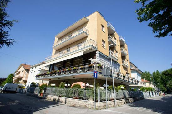 Hotel Luca Rimini Luaran gambar