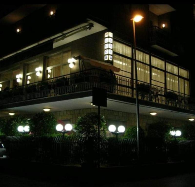 Hotel Luca Rimini Luaran gambar
