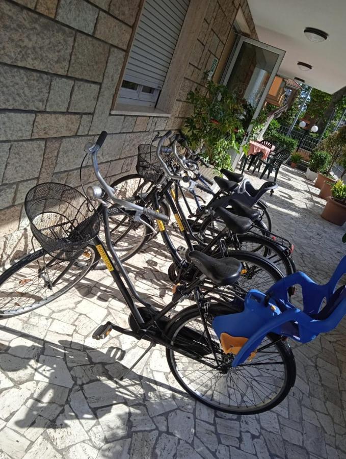 Hotel Luca Rimini Luaran gambar
