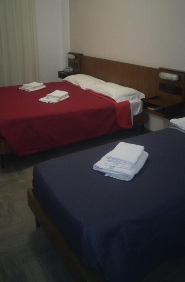Hotel Luca Rimini Luaran gambar