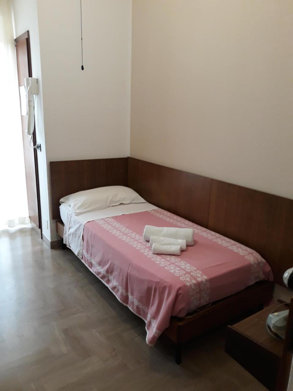 Hotel Luca Rimini Luaran gambar